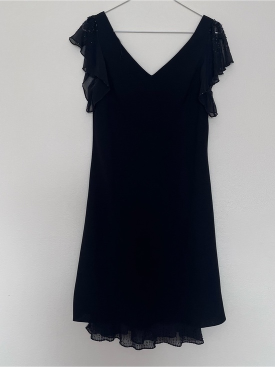 Jones New York Dresses & Skirts - Jones New York Vintage Women's Black V-Neck Short Sleeve Dress Size 12P
